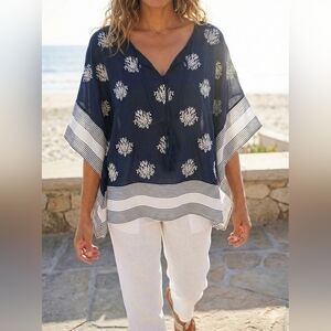 Entro Navy and White Floral Top